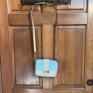 O Bag Elegant Blue and Cream Crossbody Bag